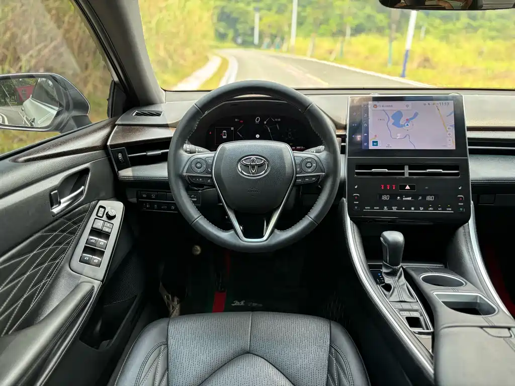 Toyota Avalon — миниатюра 6