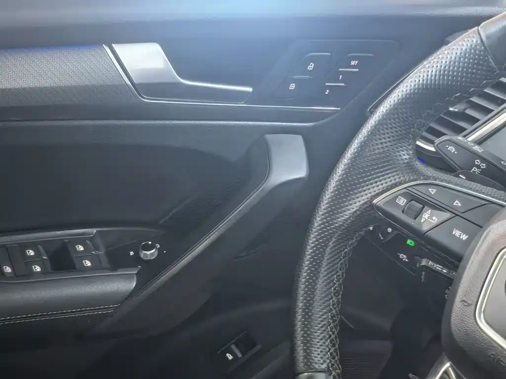 Audi Q5L — миниатюра 6