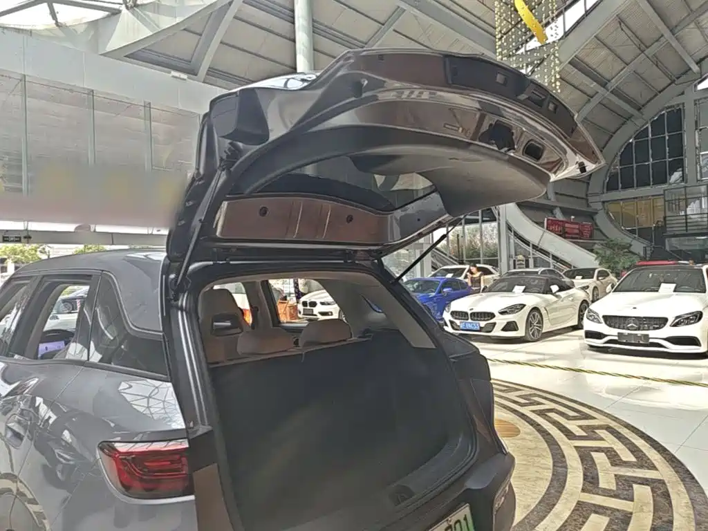 BYD Yuan UP — миниатюра 19