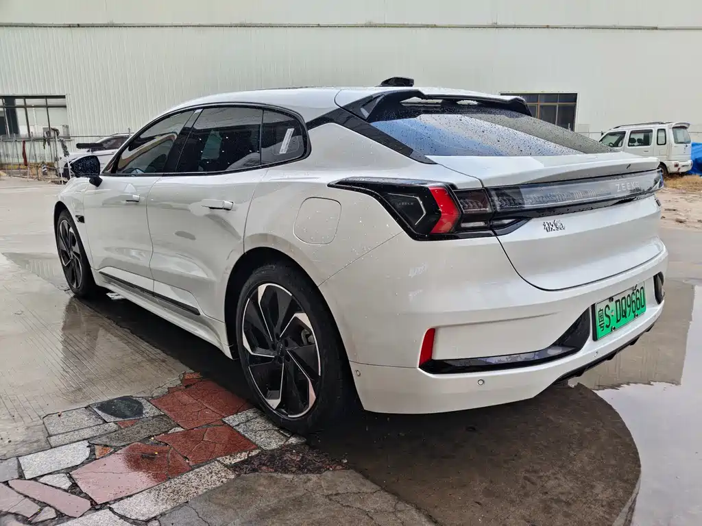 ZEEKR EXTREME KRYPTON 001