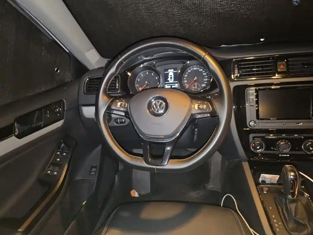 Volkswagen Sagitar — миниатюра 11