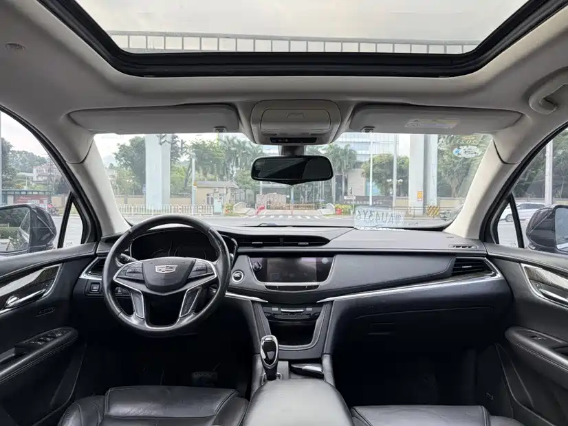 Cadillac XT5 — миниатюра 10