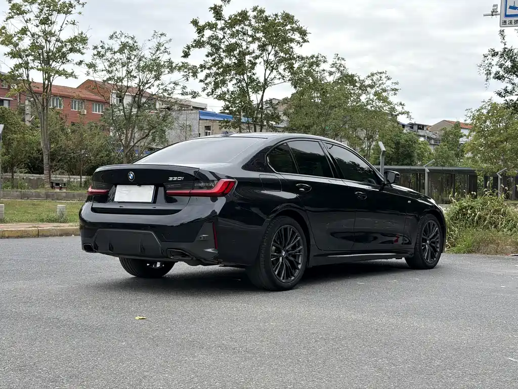 BMW 3 Series — миниатюра 13