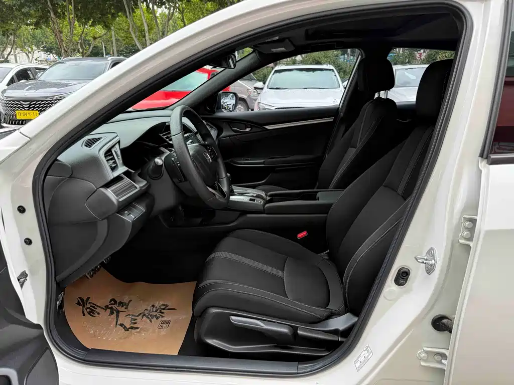 Honda Civic — миниатюра 13