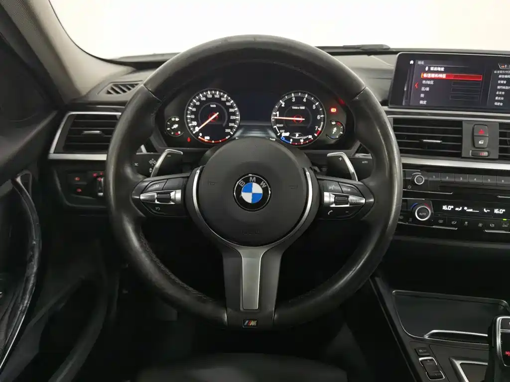 BMW 3 Series — миниатюра 11