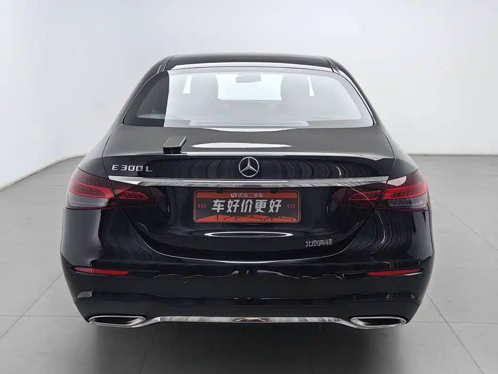 Mercedes-Benz E-Class — миниатюра 4