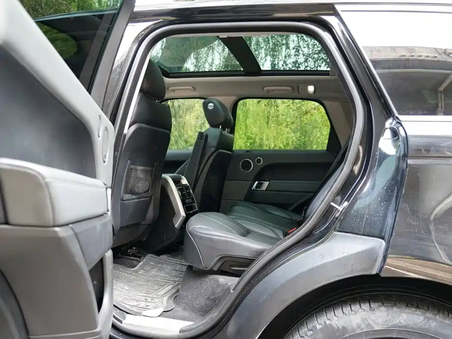 Land Rover Sport — миниатюра 5