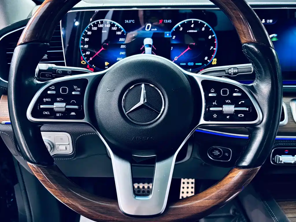 Mercedes-Benz GLS — миниатюра 5