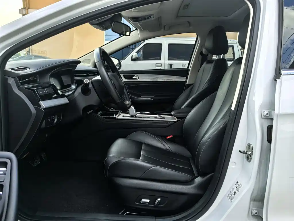 Chery Arrizo 5 PLUS — миниатюра 4