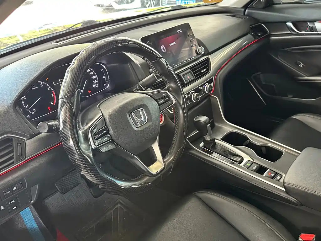 Honda Accord — миниатюра 6