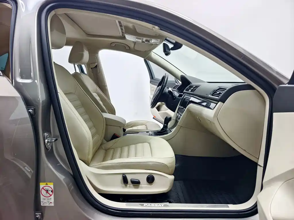 Volkswagen Passat — миниатюра 14