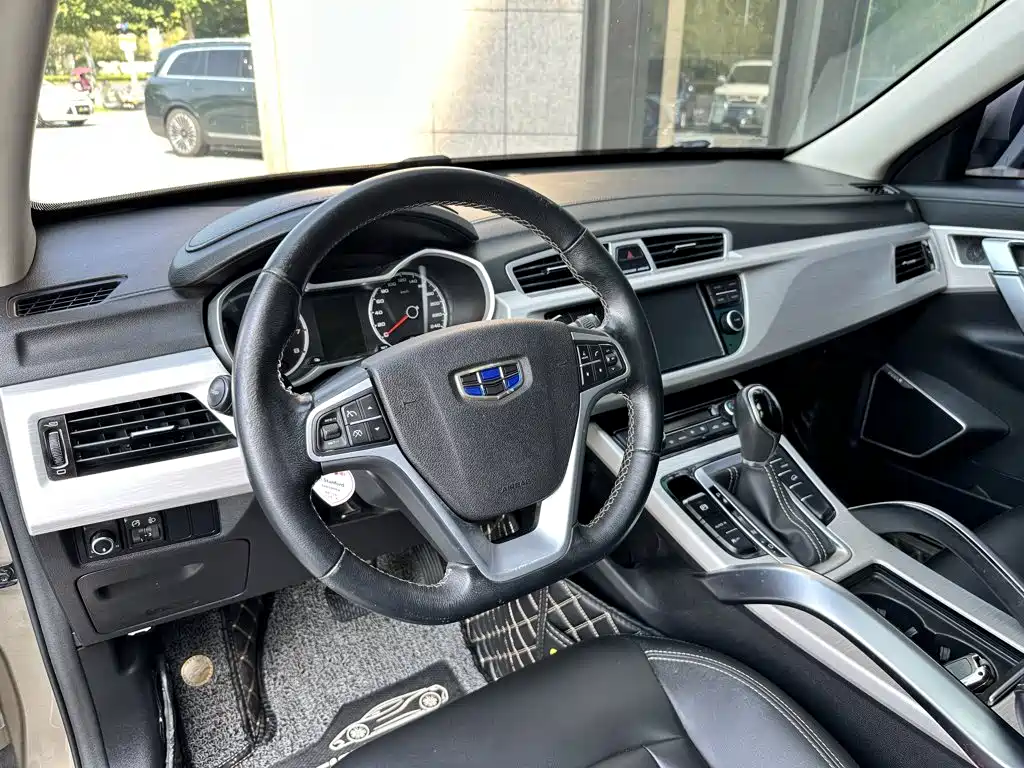Geely Boyue — миниатюра 9