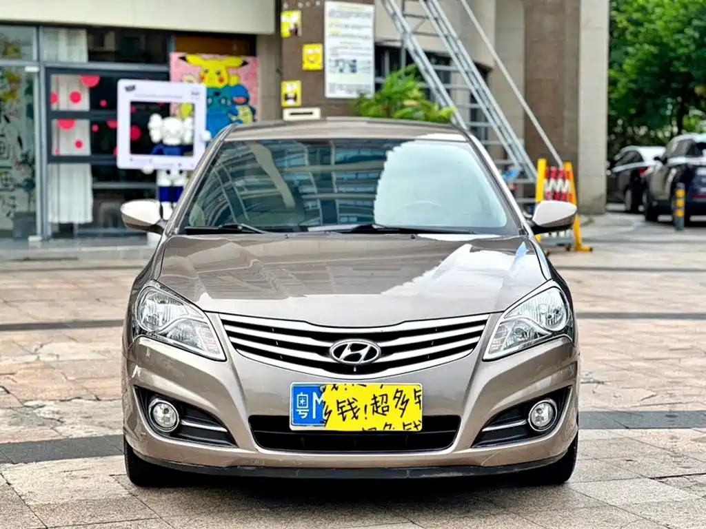 Hyundai Elantra — миниатюра 2