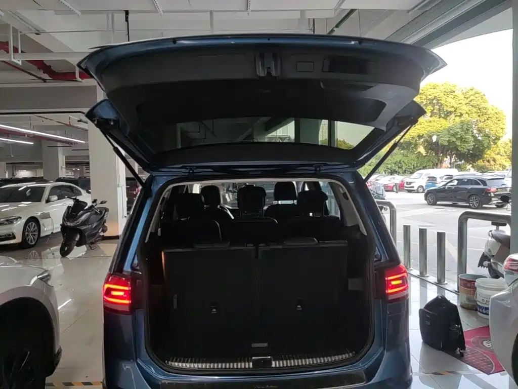 Volkswagen Touran — миниатюра 19