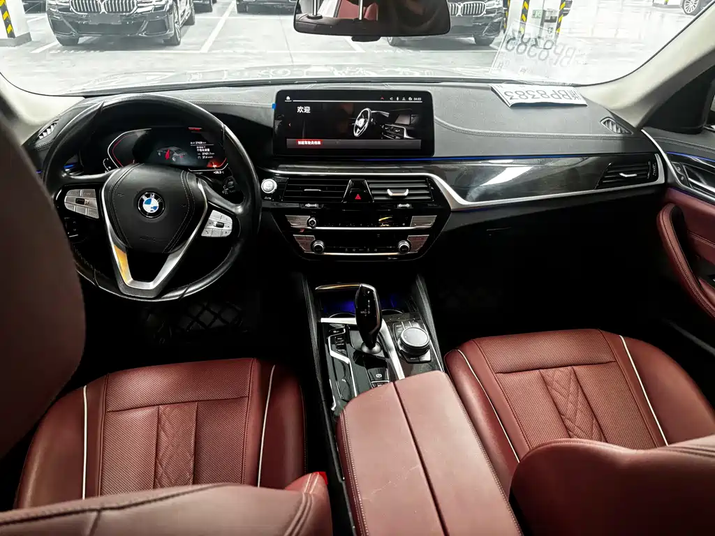 BMW 5 Series — миниатюра 4