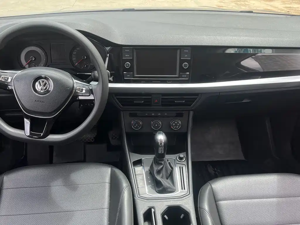 Volkswagen Lavida — миниатюра 10
