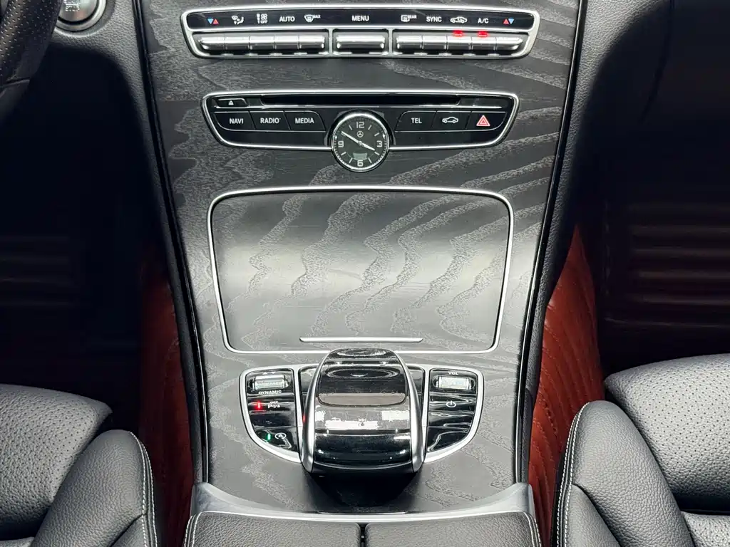 Mercedes-Benz C-Class — миниатюра 14