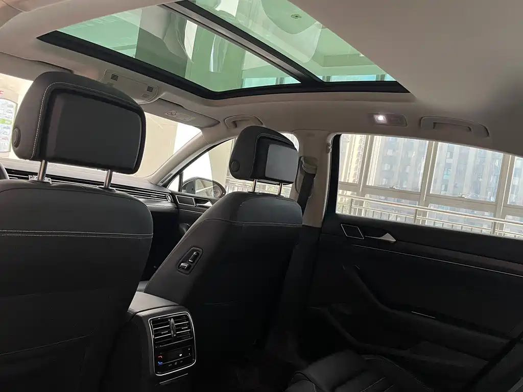Volkswagen Magotan — миниатюра 6