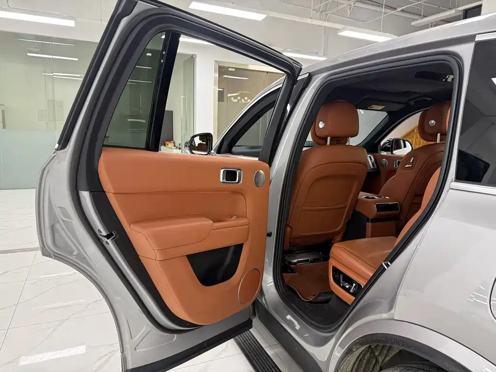 Li Auto Li L8 — миниатюра 12