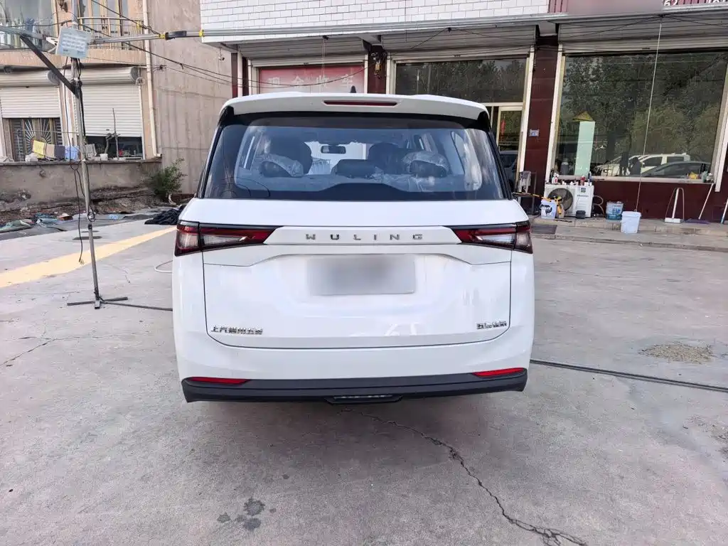 Wuling Jiachen 2022 1.5L MT Elite