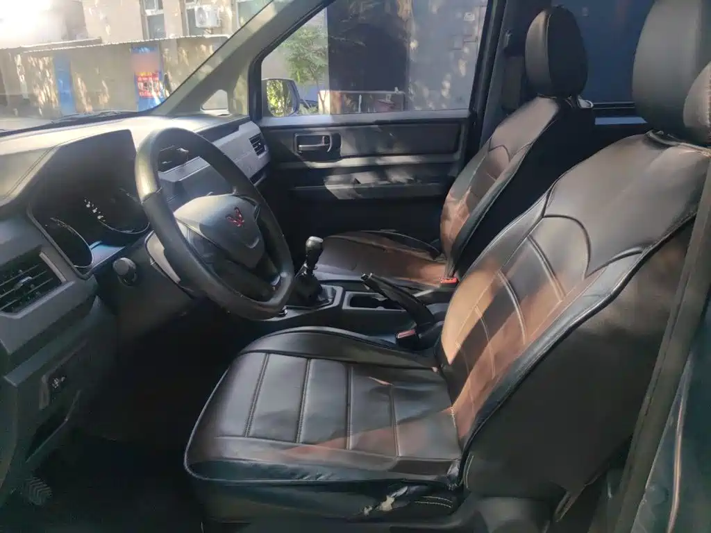 Wuling Hongguang PLUS — миниатюра 11