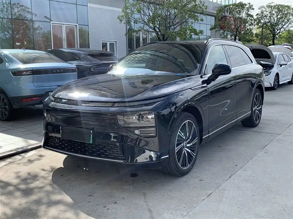 XPeng G9