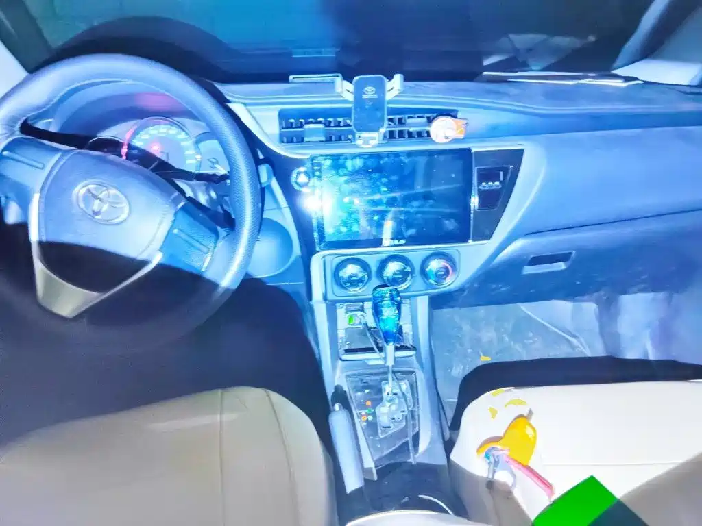 Toyota Corolla — миниатюра 10