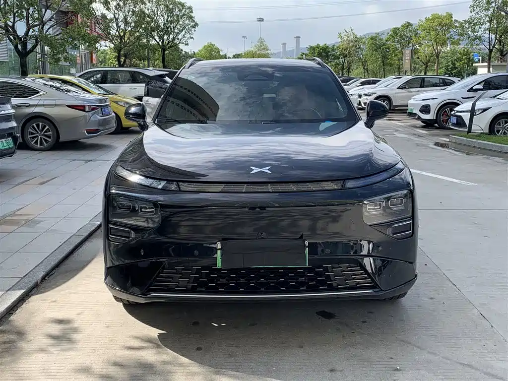 XPeng G9 — миниатюра 2