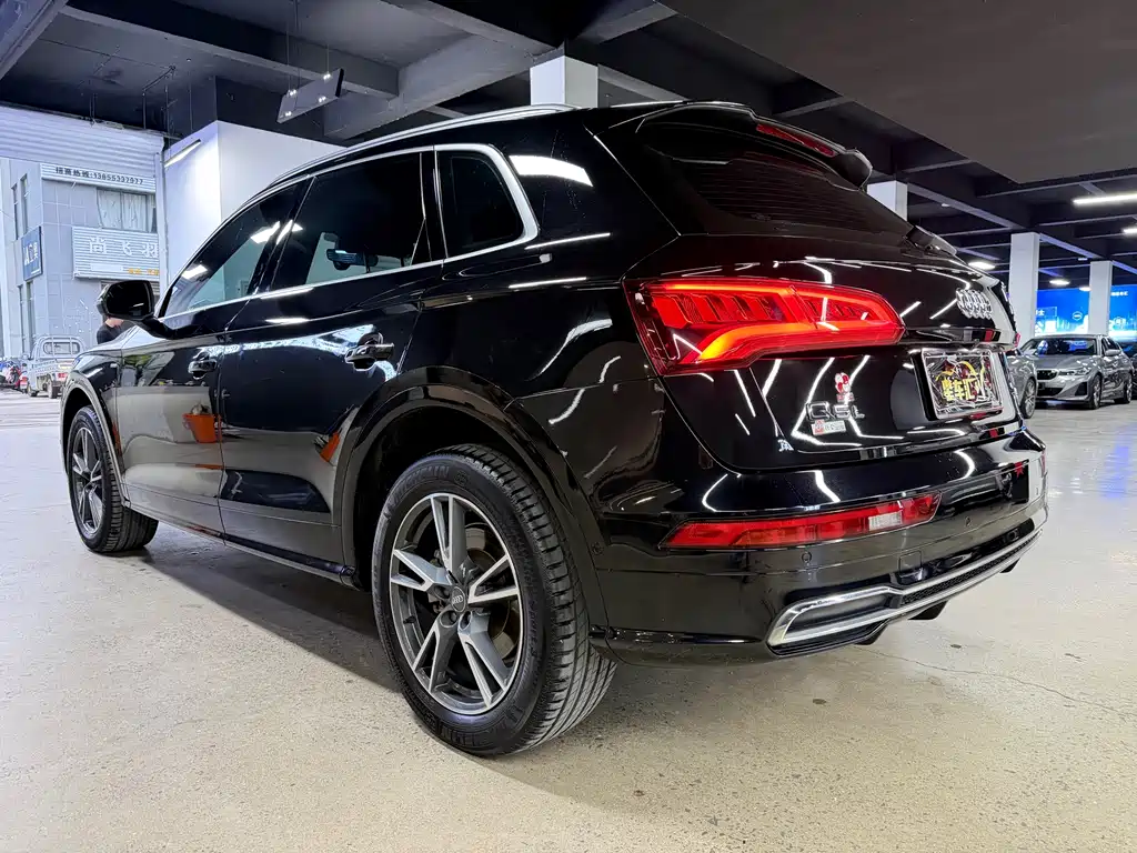 Audi Q5L — миниатюра 11