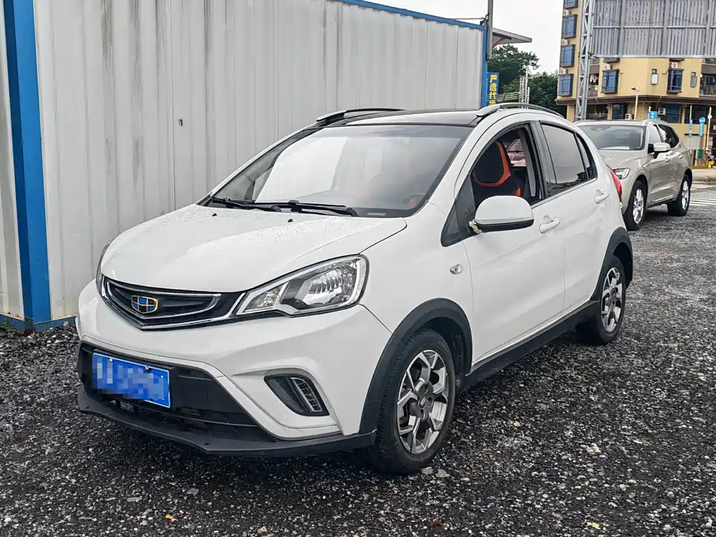 Geely Vision X1 — миниатюра 3