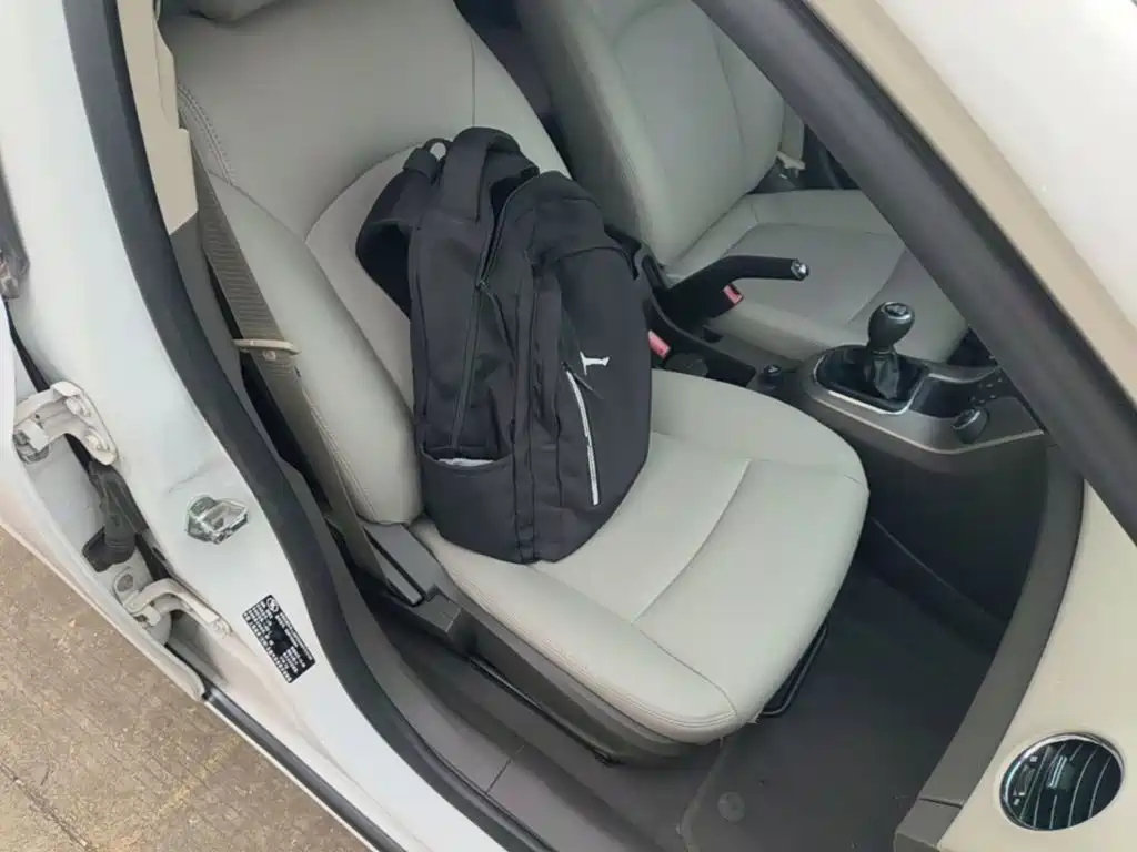 Chevrolet Cruze — миниатюра 25
