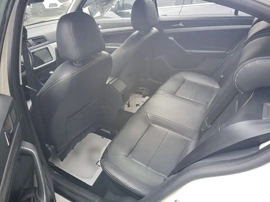 Volkswagen Lavida — миниатюра 17