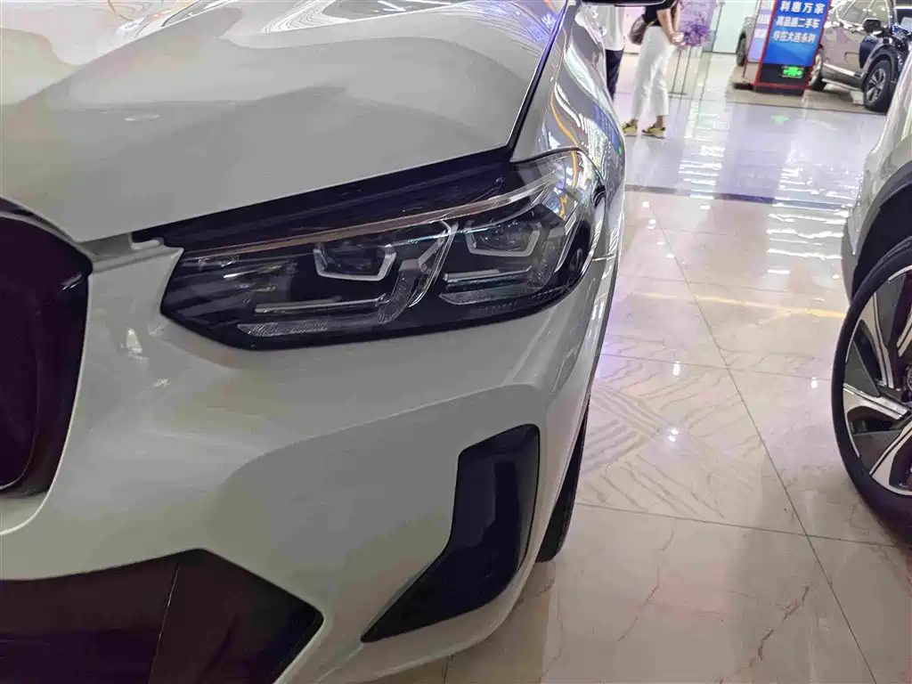 BMW X3 — миниатюра 9