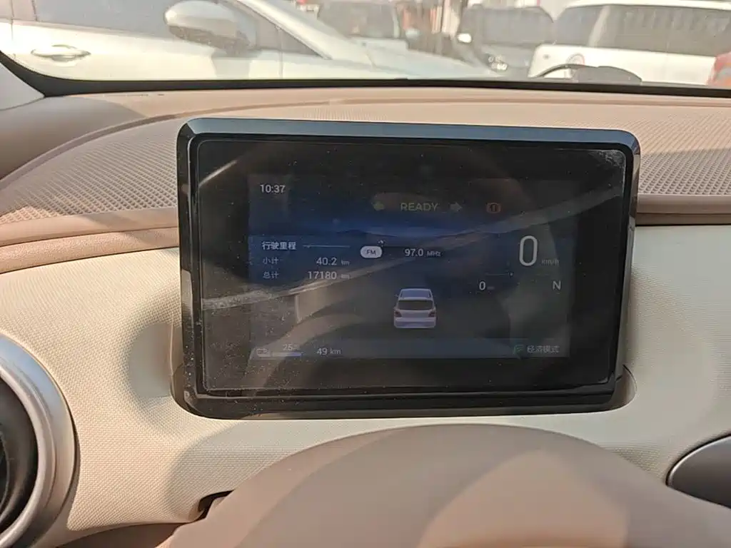 Wuling MINIEV — миниатюра 12