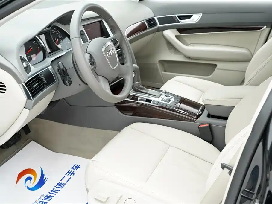 Audi A6L 2010 2.4L