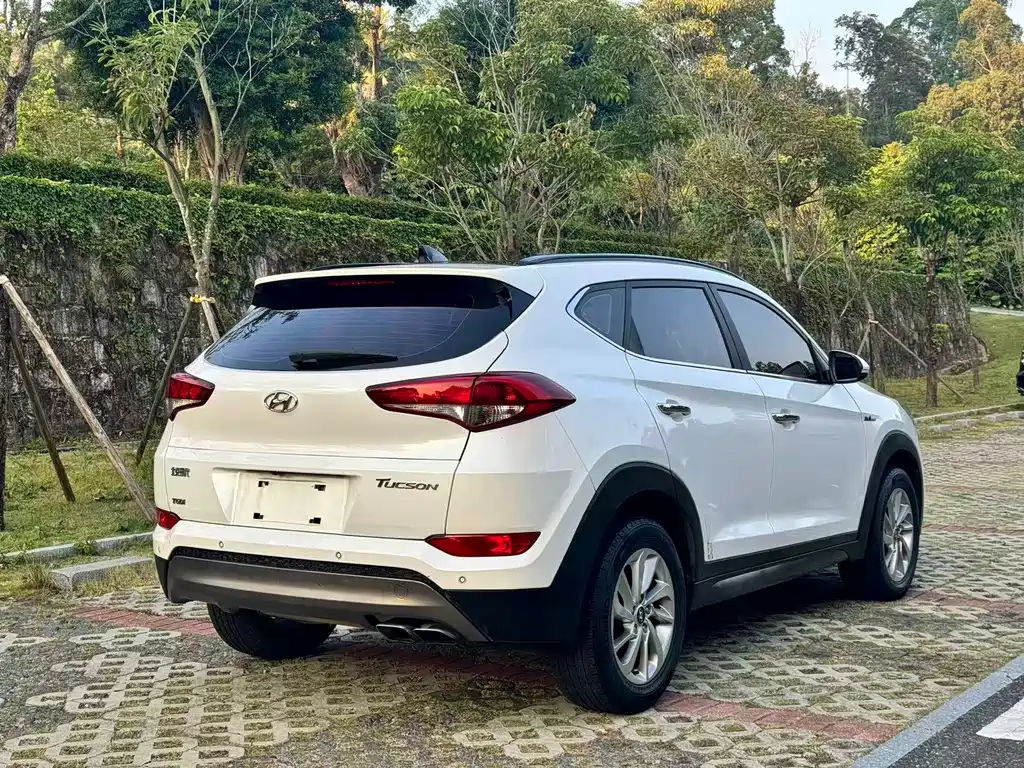 Hyundai Tucson — миниатюра 9