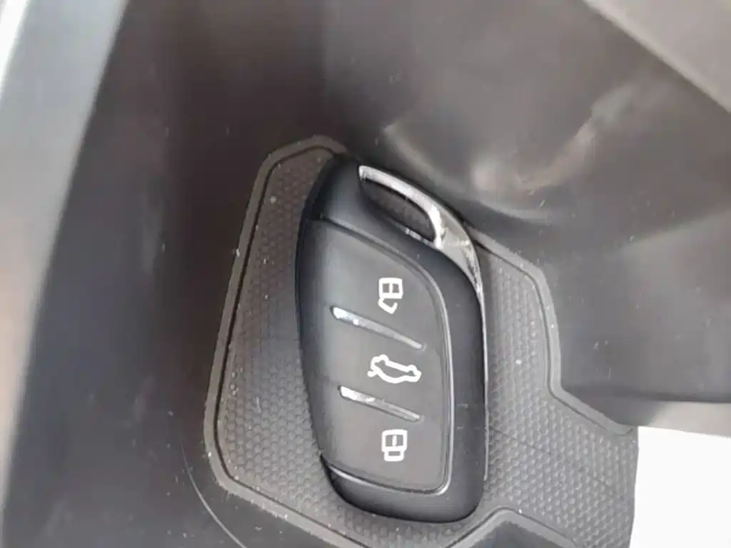 MG 6 New Energy — миниатюра 9