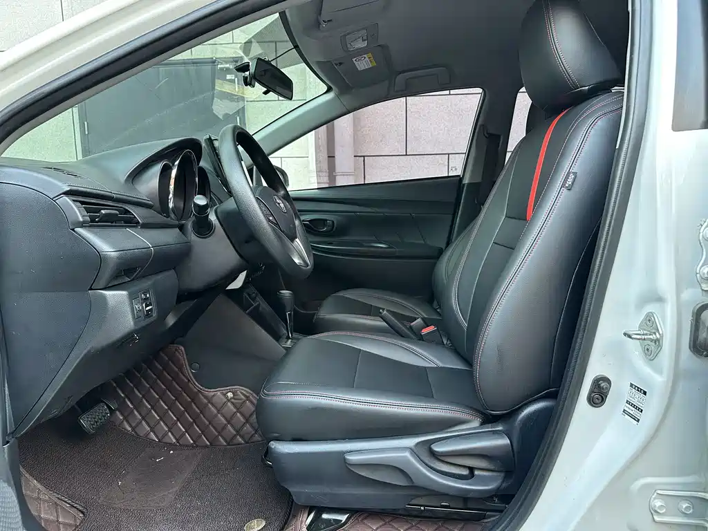 Toyota Yaris L — миниатюра 8