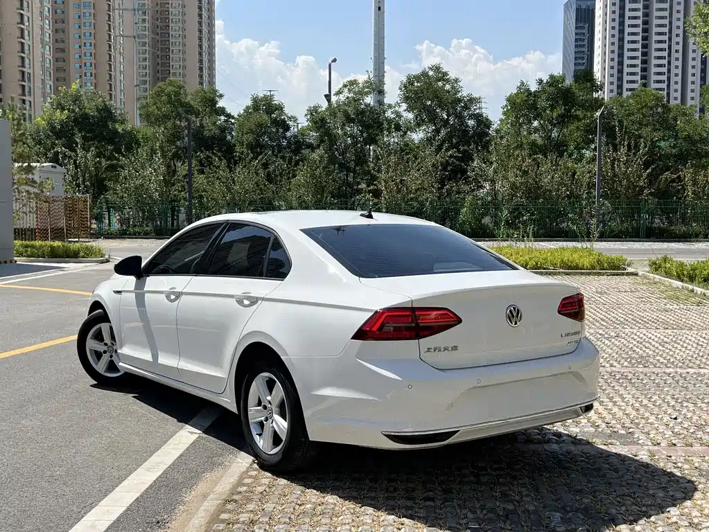 Volkswagen Lamando — миниатюра 4