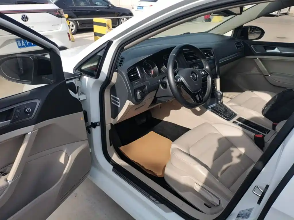 Volkswagen Golf — миниатюра 16