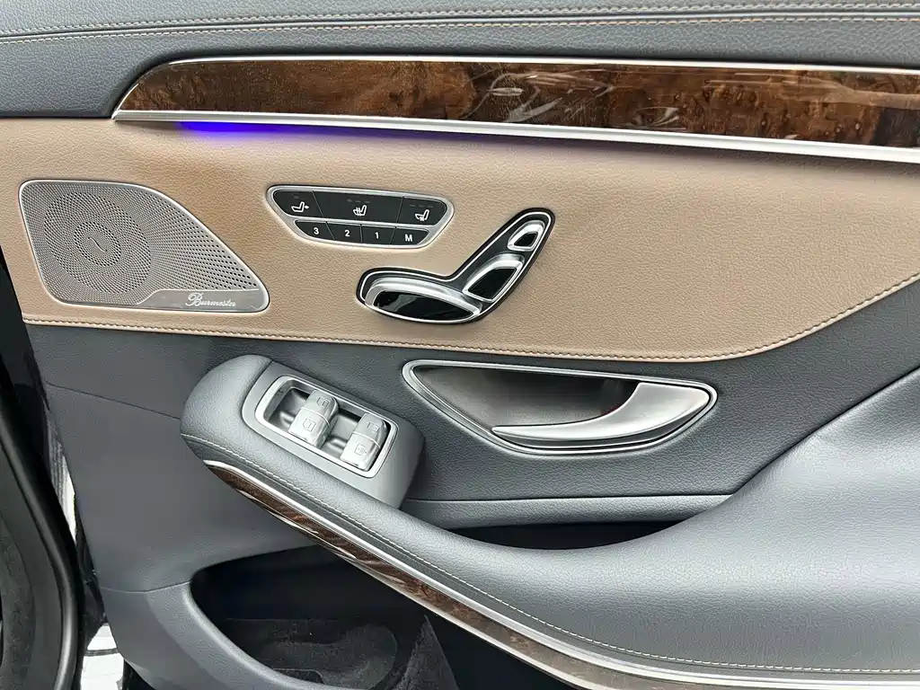 Mercedes-Benz S-Class — миниатюра 13