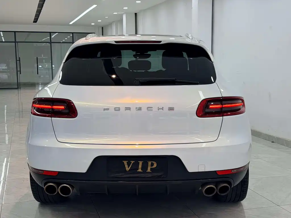 Porsche Macan — миниатюра 8