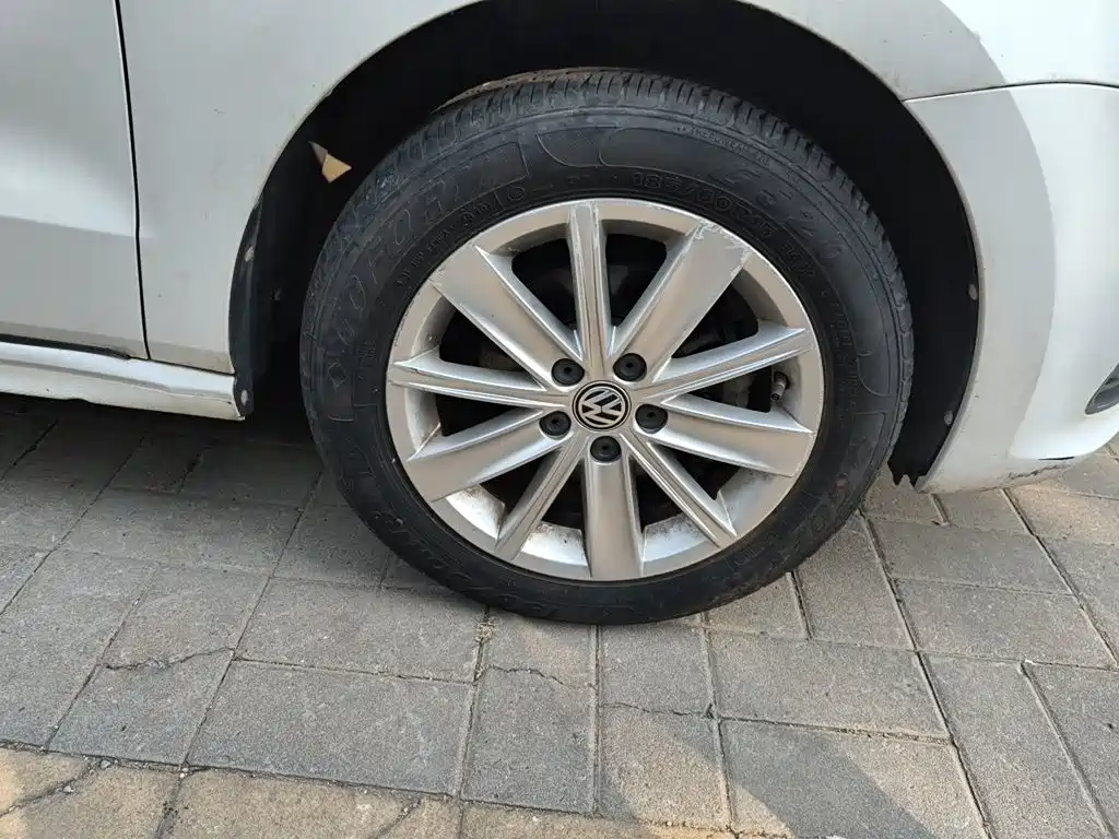 Volkswagen Polo — миниатюра 9