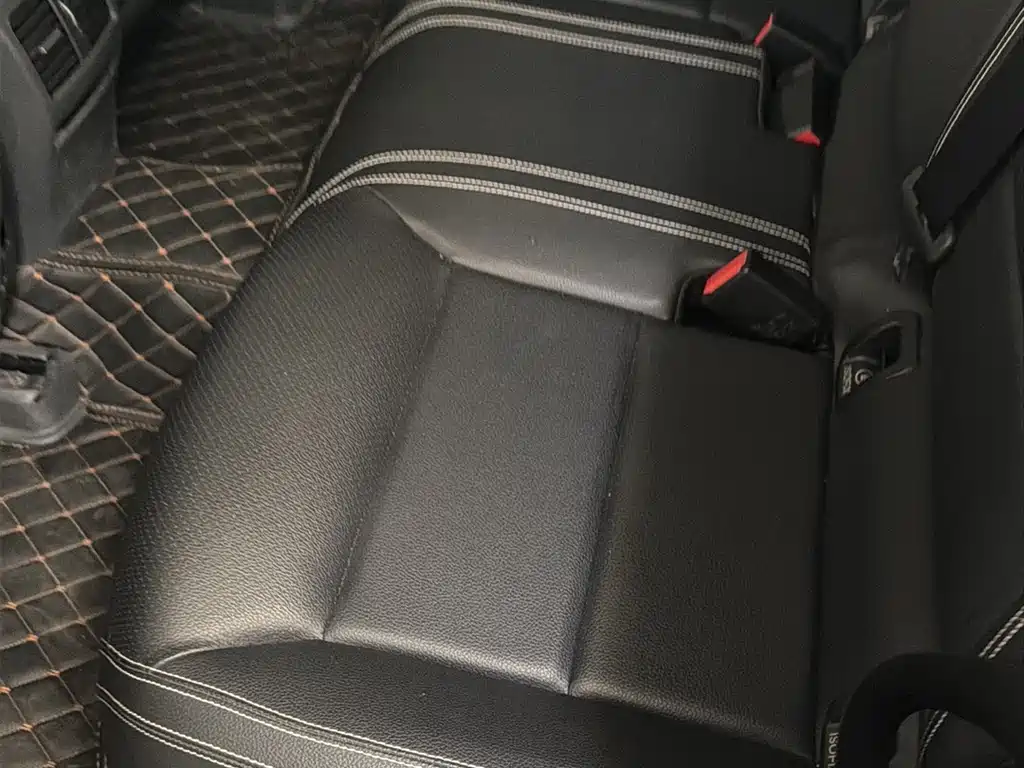 Mercedes-Benz GLA — миниатюра 28