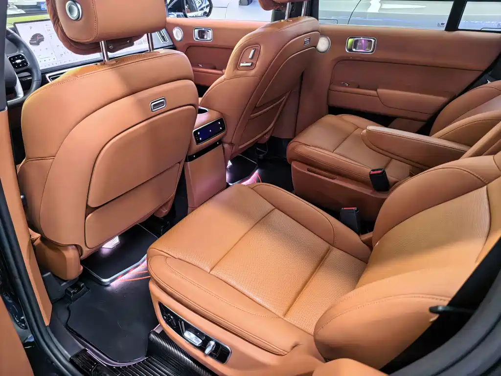 Li Auto Li L8 — миниатюра 7