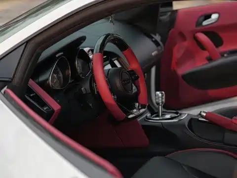 Audi R8 — миниатюра 6