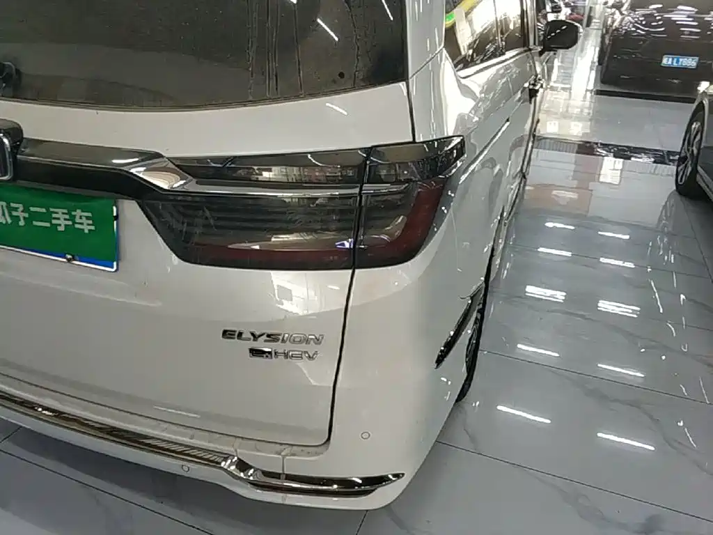 Honda Elysion — миниатюра 8