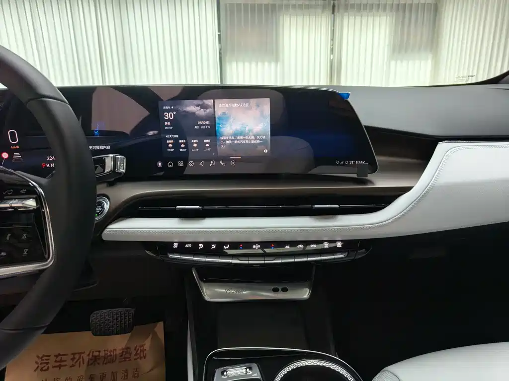 Cadillac GT4 — миниатюра 14