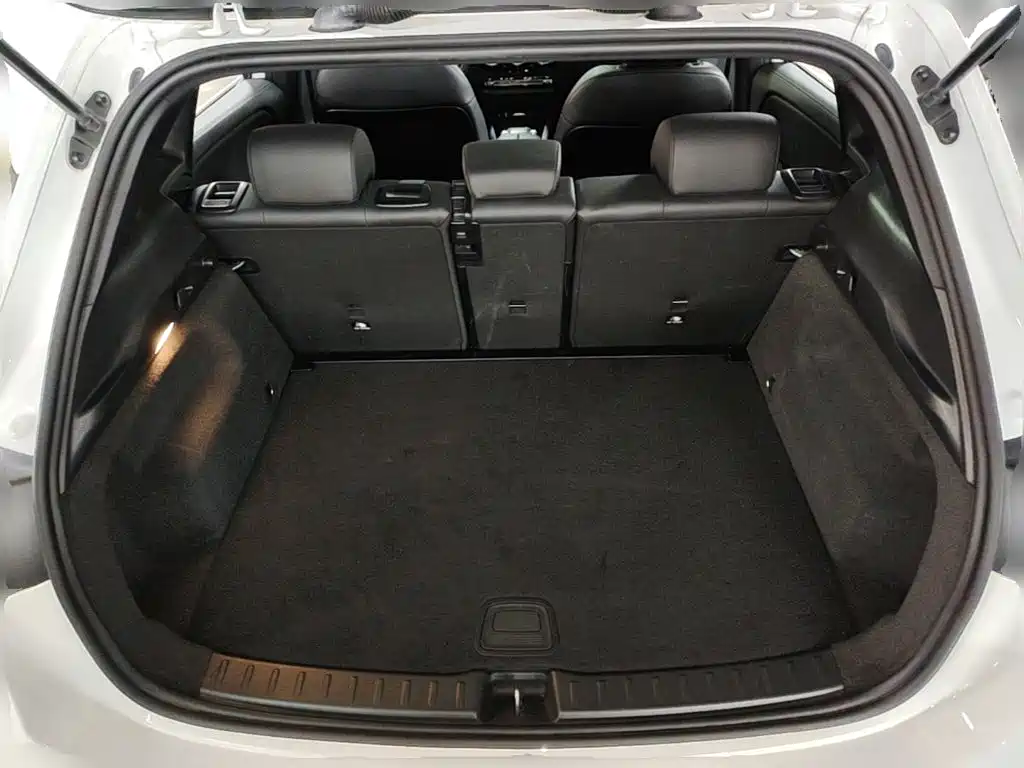 Mercedes-Benz GLA — миниатюра 24