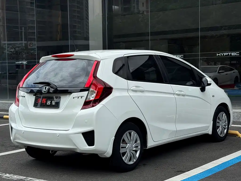 Honda Fit — миниатюра 11